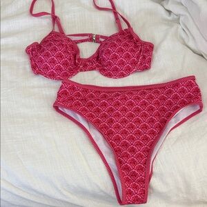 Pink patterned women’s bikini